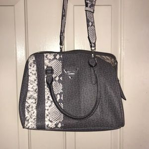 New Guess purse!!!